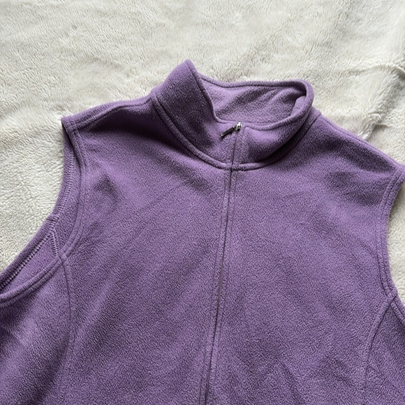 L.L.Bean Lavender Fleece Vest – Size XL | Cozy Layer | Transitional Staple | - Picture 2 of 6